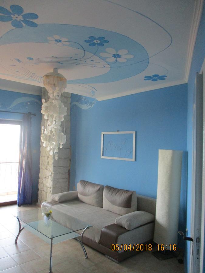 Maisonette Endless Blue Appartement Sinemoretz Buitenkant foto